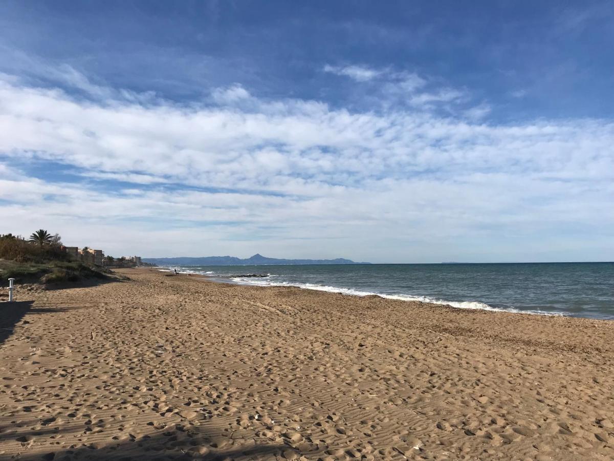 Estudio en Dénia con piscina y wifi privada, a 100 m del mar Exterior foto